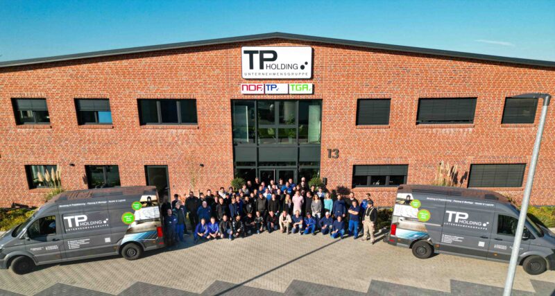 Bild von mehrere Mitarbeiter der TP Holding GmbH